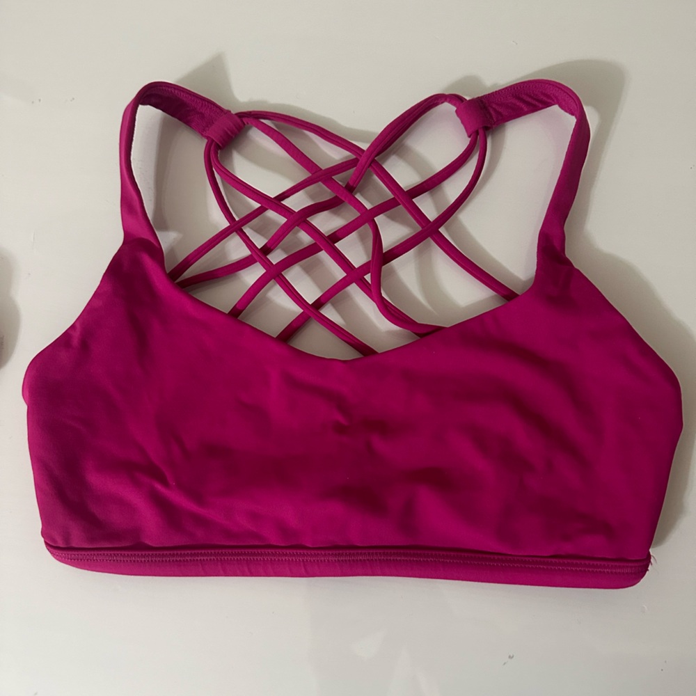 Lululemon Free to Be sports bra. Size 4.